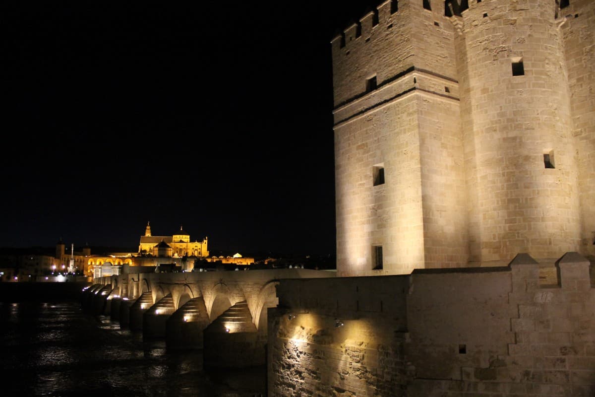 Paseo nocturno por el casco histórico
